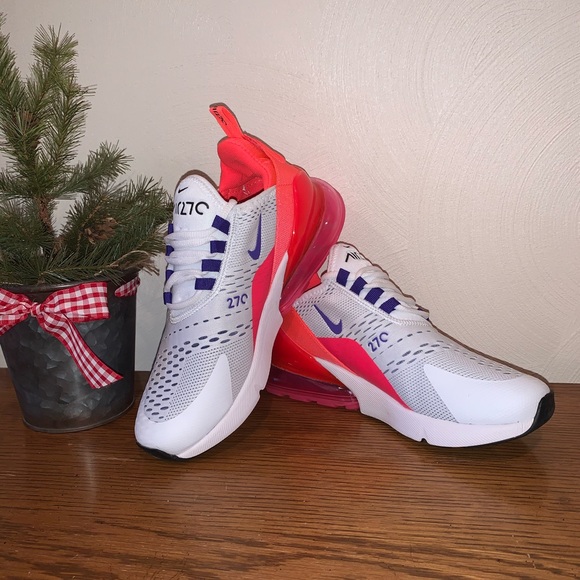 Nike Air Max 270 - Picture 4 of 8